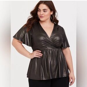 Shimmering flutter sleeve wrap top Torrid New with tags